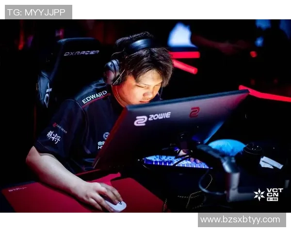 电竞新闻赛后复盘V5与EDG的团队协作分析与战术探讨